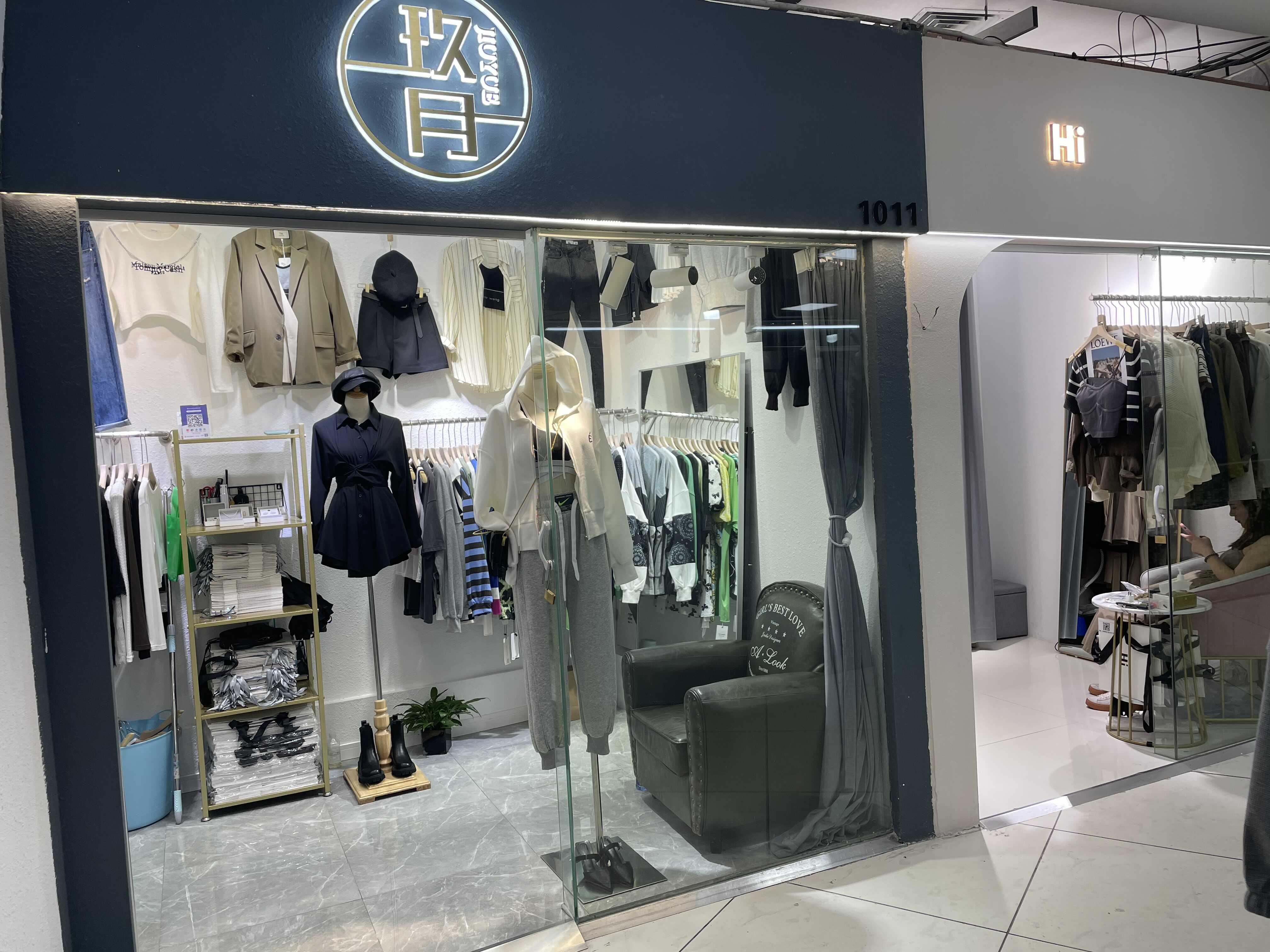 吴兴刘佳佳服装店的小店
